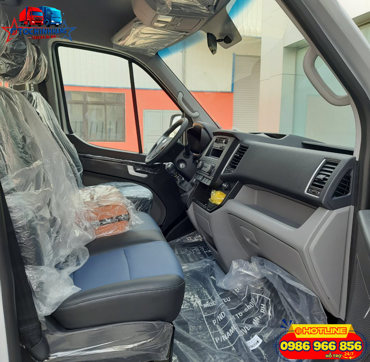 Xe khách Hyundai Solati 16 Chỗ